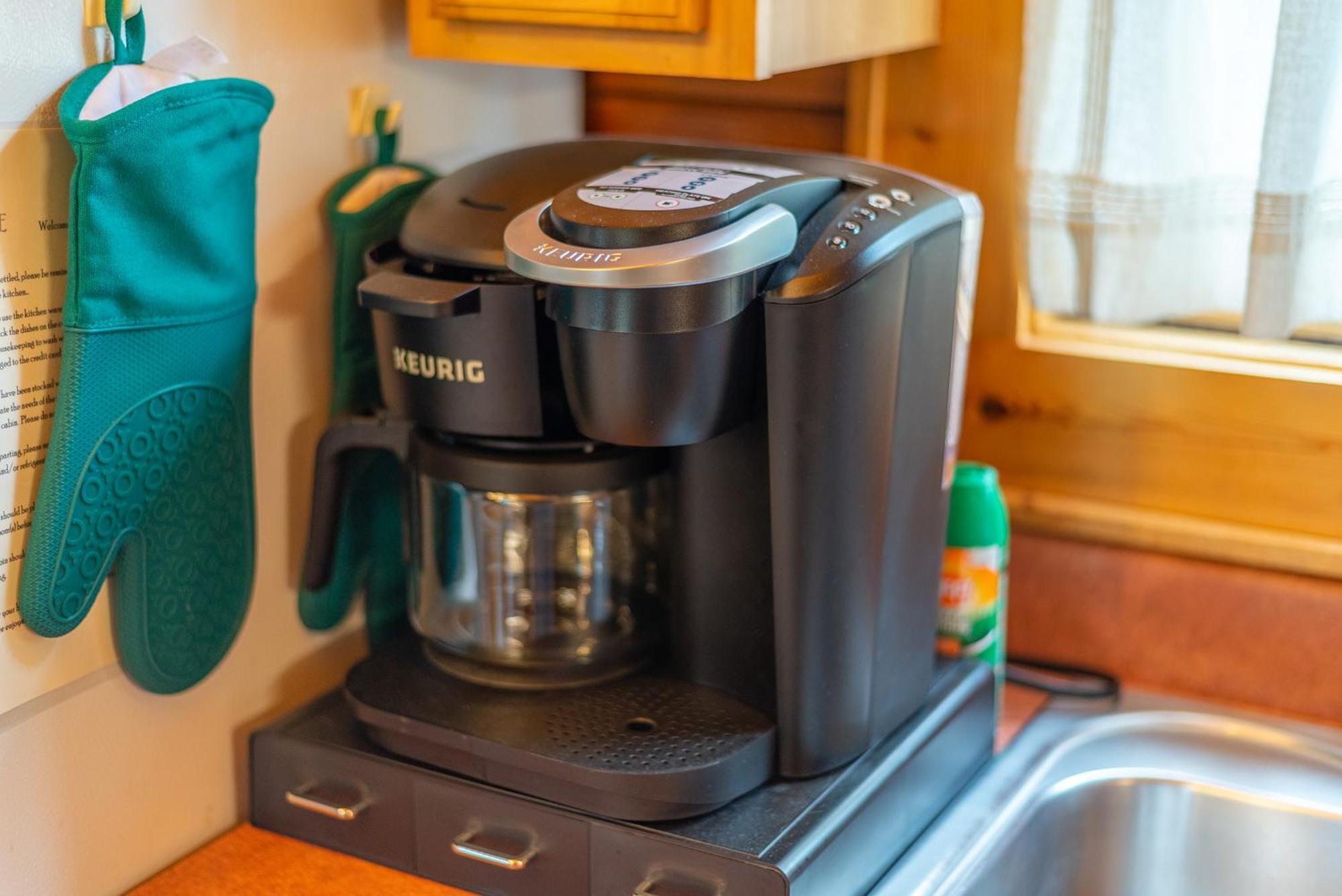 Engadine Inn And Cabins Candler エクステリア 写真